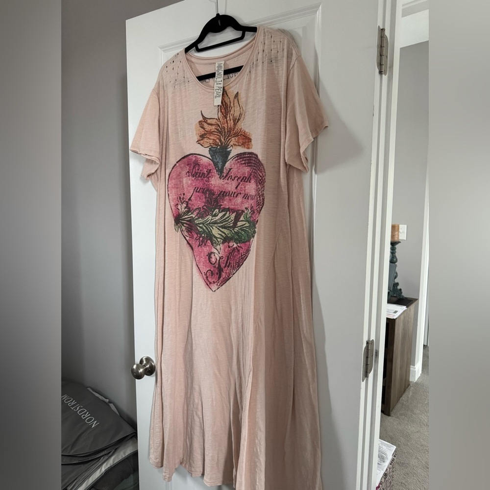 Magnolia Pearl Pink Maxi Dress with Heart Motif
